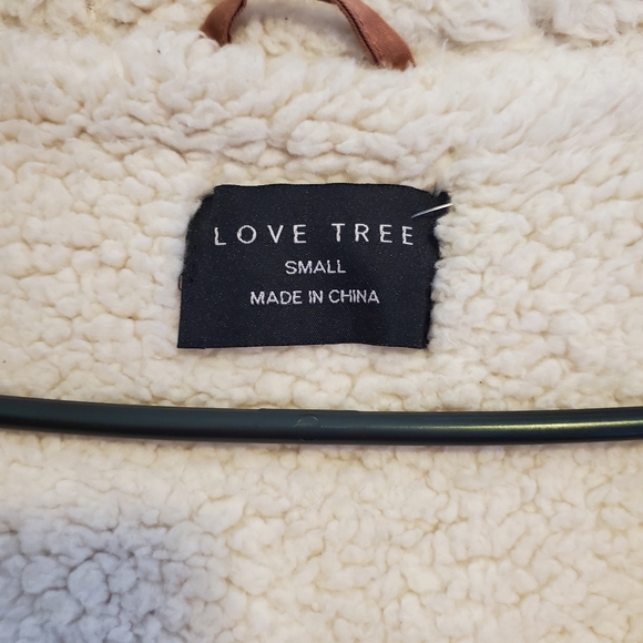 Winter coat - Picture 4 of 5